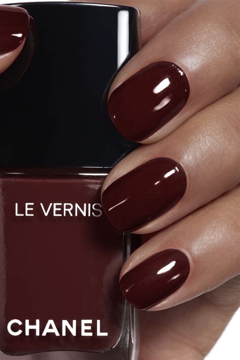 Chanel Le Vernis Nail Colour .